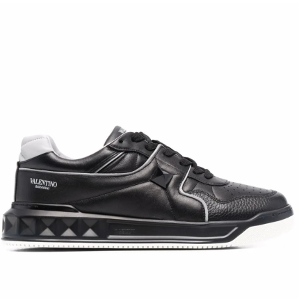 Valentino Garavani One Stud