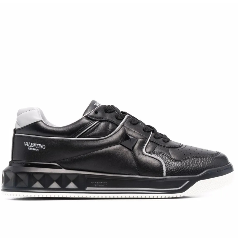 Valentino Garavani One Stud